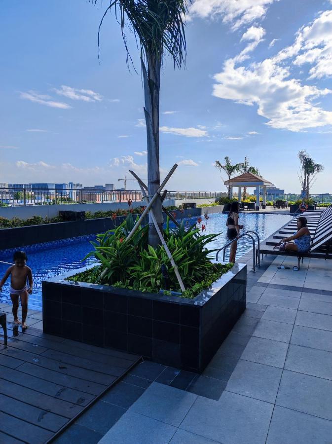 Schoenes Apartment Mit Pool-Nutzung Μανίλα Εξωτερικό φωτογραφία